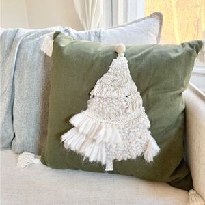 Threshold Tassel woven crochet knitted Christmas tree design throw